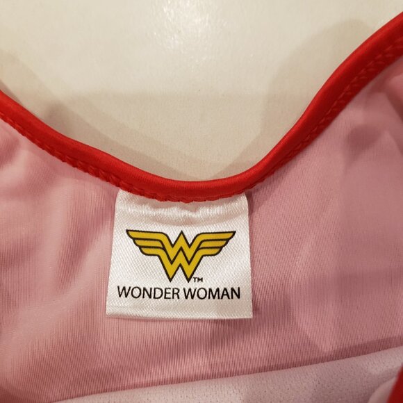 New Wonder Woman Kids Swimsuit 4-5 years 110cm - Picture 6 of 8